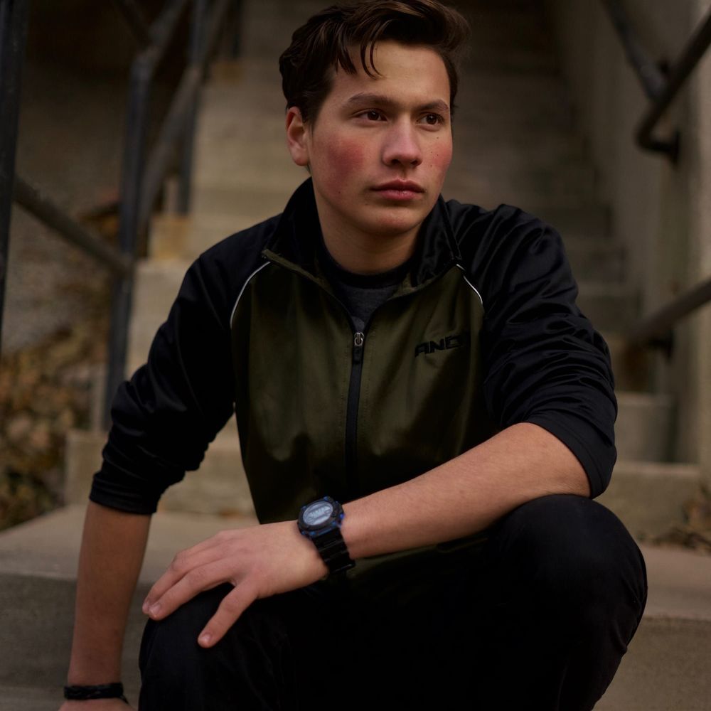 Meet your Posher, Eli